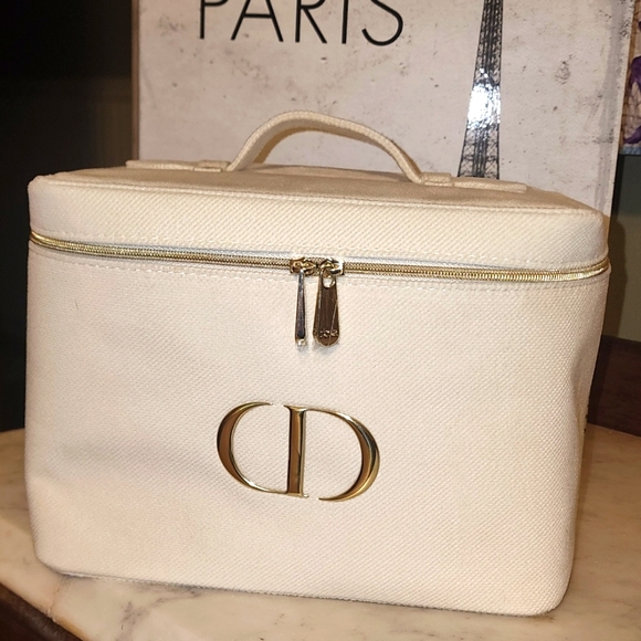 Dior Vanity in Ivory - super soft, great condition comes with Dior tissue paper - Picture 1 of 7